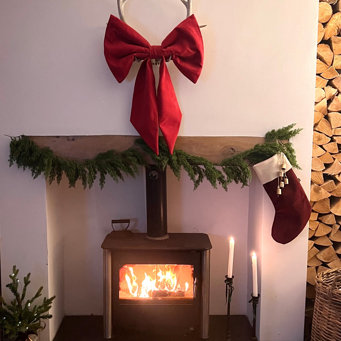 Giant Red Linara Bow