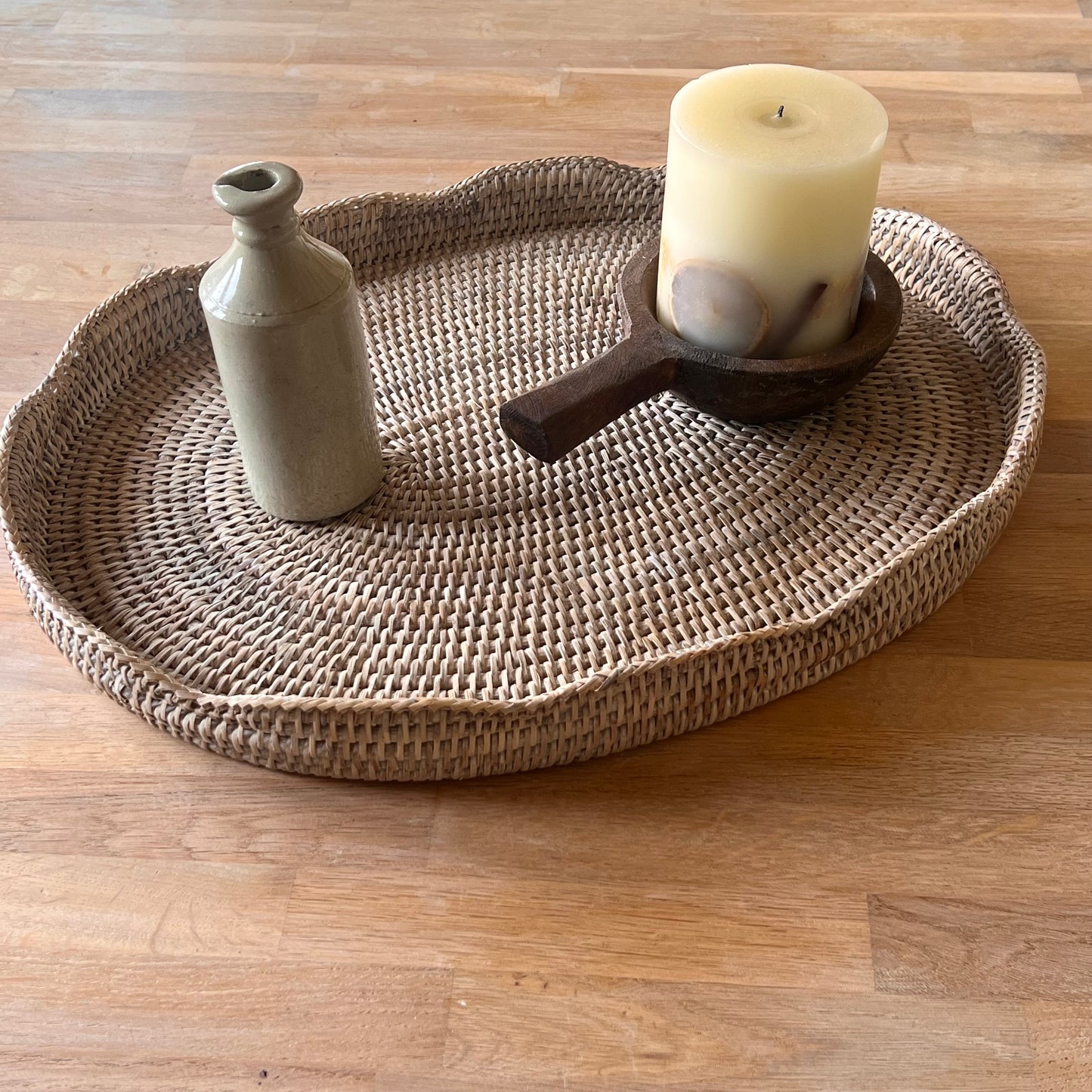 Scalloped Oval Rattan Tray