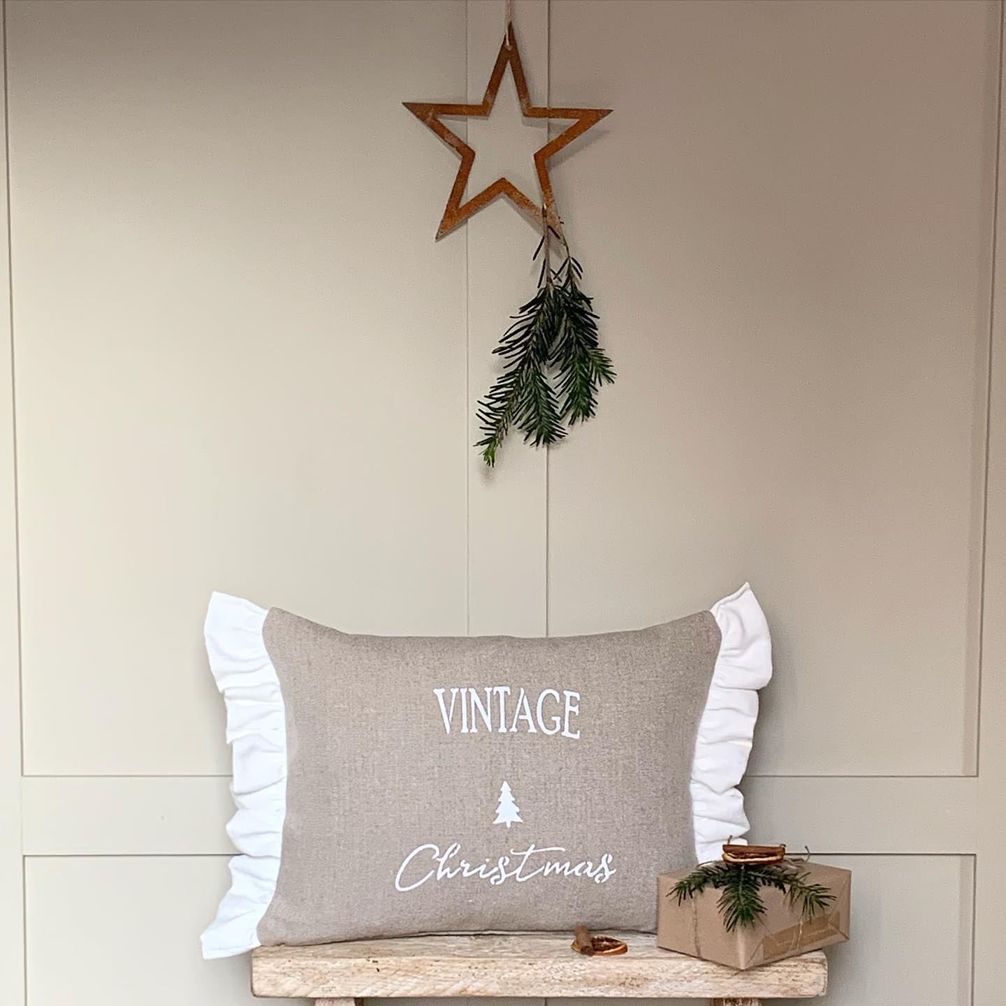 Vintage Christmas Ruffle Cushion
