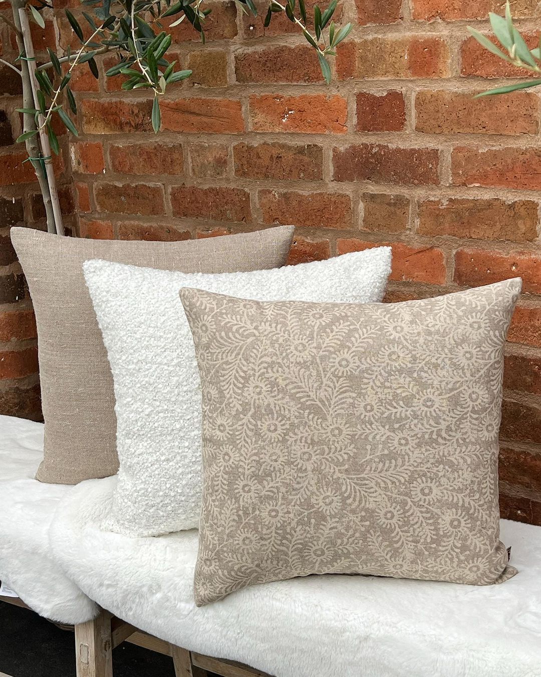 Hessian Style Cushion