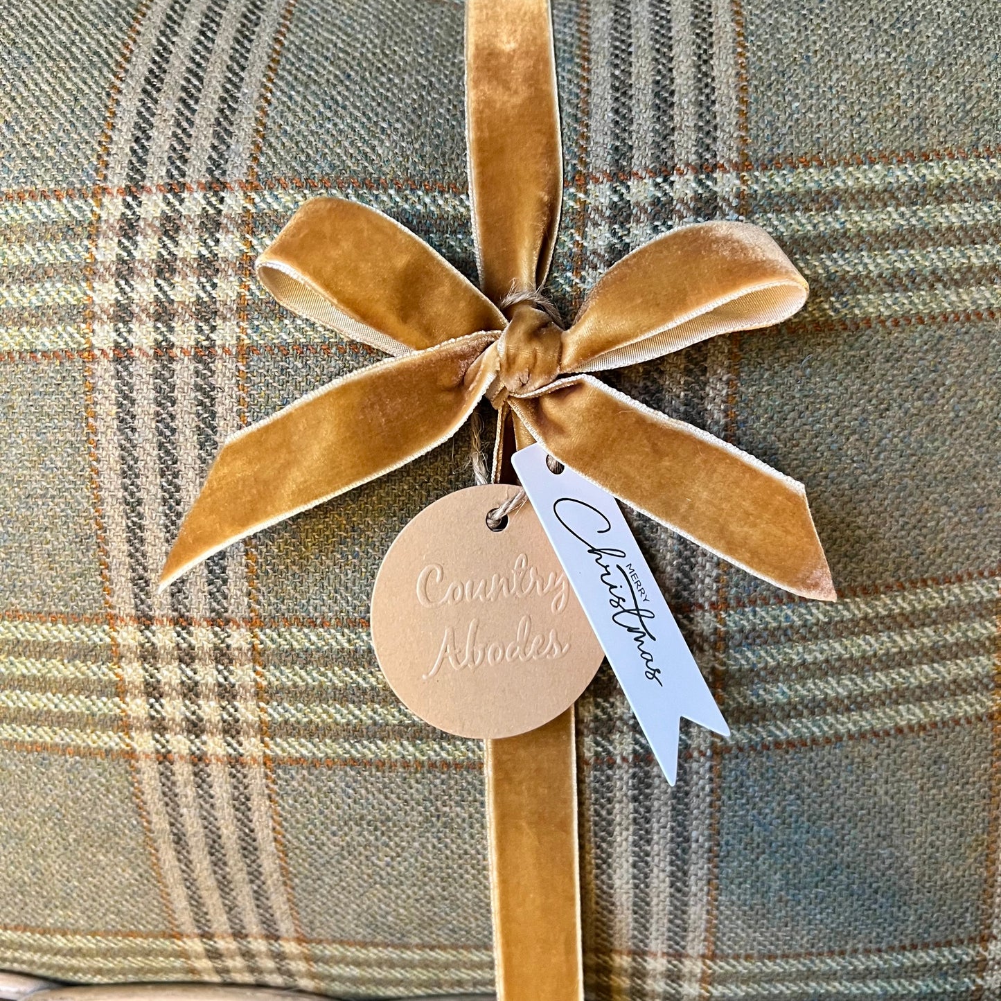 Tweed Snaffle Cushion