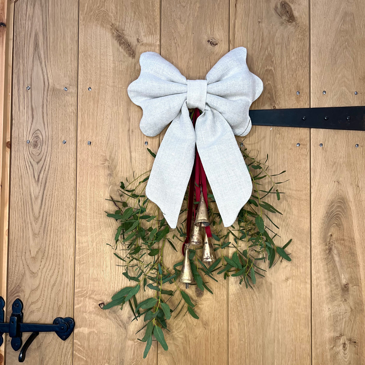 Scalloped Fabric Bow
