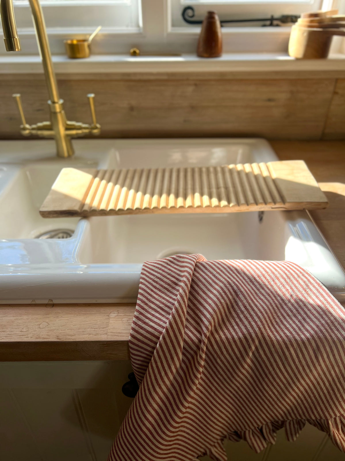 Vintage Rustic Wooden Washboard