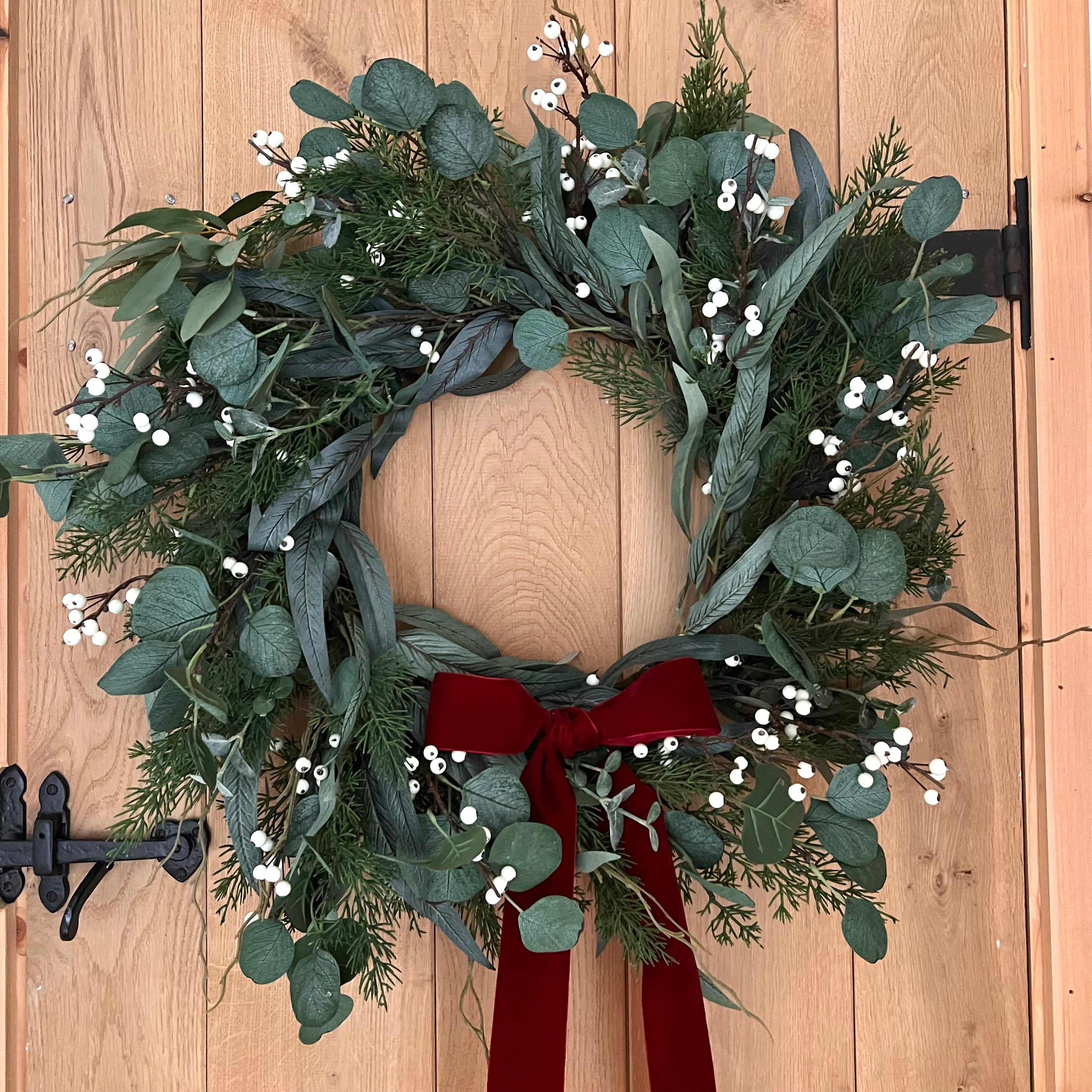 Winter Foliage Wreath – Country Abodes