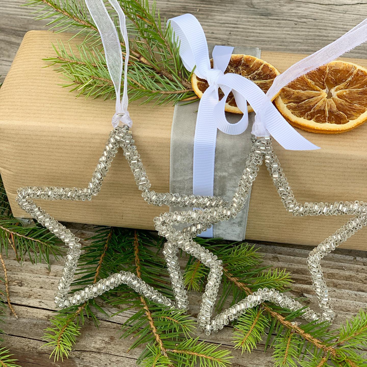Set of 2 Pretty Hanging Glitter Stars.